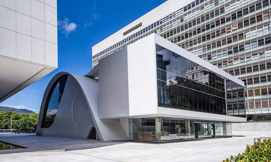 Fachada da Fundação Getúlio Vargas no Rio de Janeiro